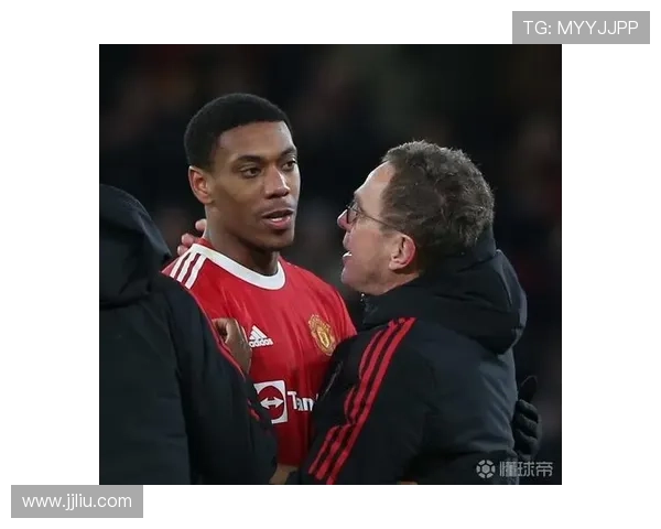 曼联在埃兰加转会操作中失误未争取高价成为焦点